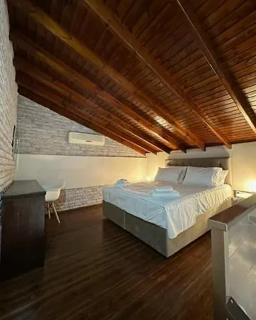 כיוס Stenakas Apartments מראה חיצוני תמונה