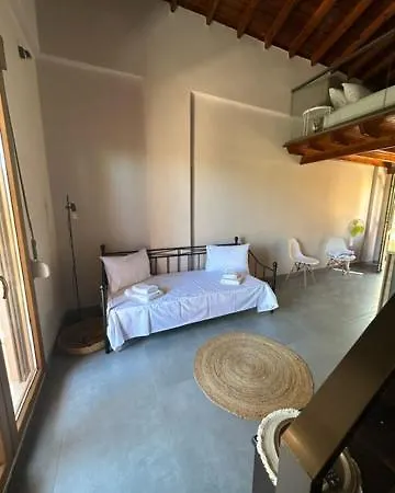 כיוס Stenakas Apartments מראה חיצוני תמונה