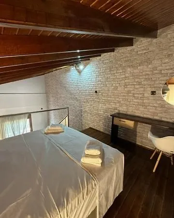 כיוס Stenakas Apartments מראה חיצוני תמונה