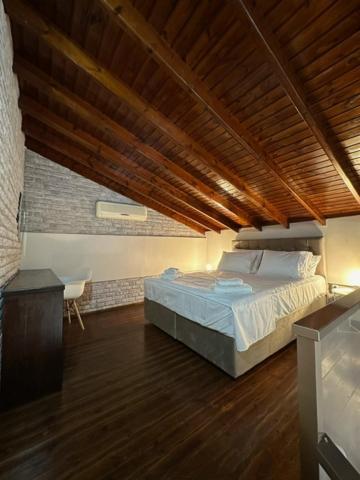 Stenakas Chios Town
